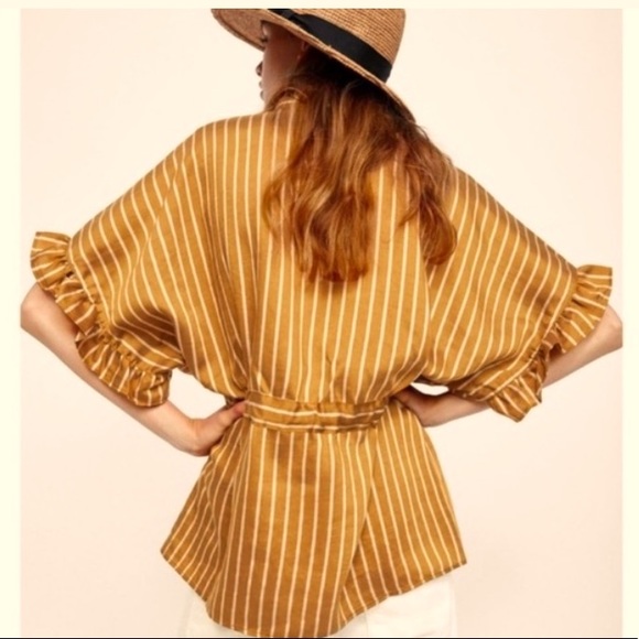 Zara Gold Ruffled Short Sleeve Top - Picture 3 of 7